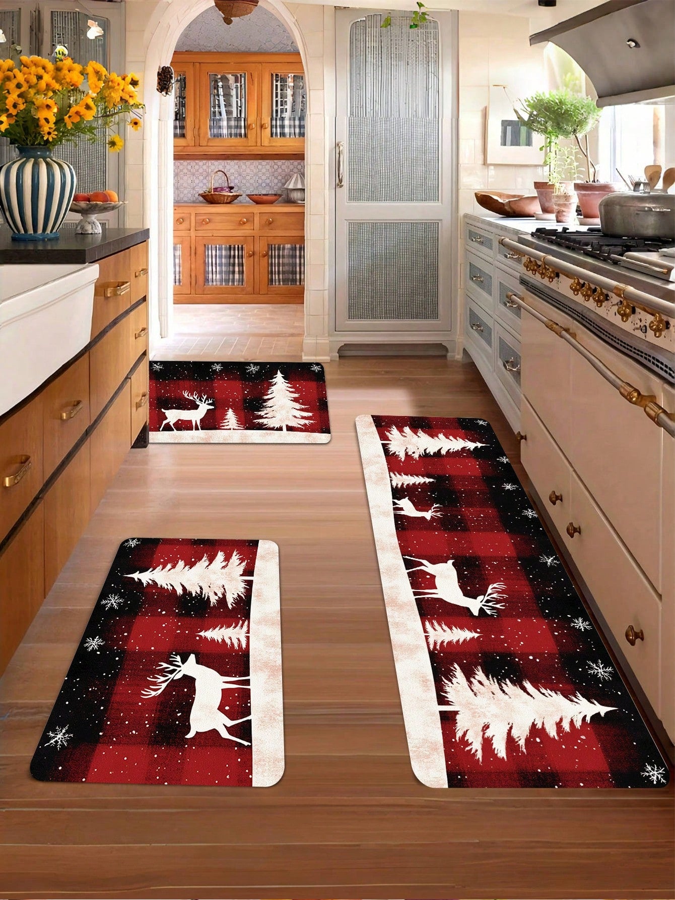 Christmas Tree Printed Kitchen Carpet - Non Slip, Durable, Machine Washable Entrance Mat, Suitable For Home, Office, Laundry - Quick Drying, Comfortable Bracket Design, Made Of Thick Flannel Material White