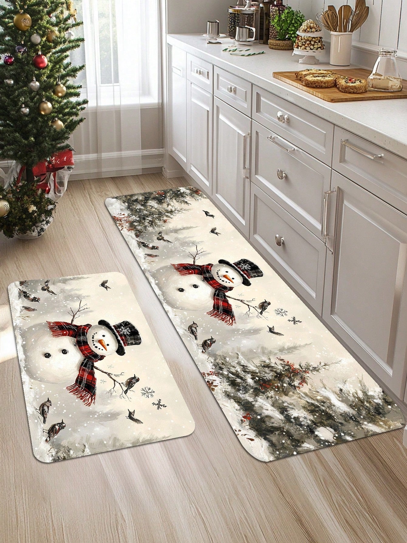 1/2 Pieces Spanish Christmas Kitchen Carpet Set, Feliz Christmas, Comfortable Christmas Element Patterned Door Mat, Machine Washable, Non Slip, Soft Polyester Mat, Used For Home Vacation Decoration, Christmas Decoration Beige