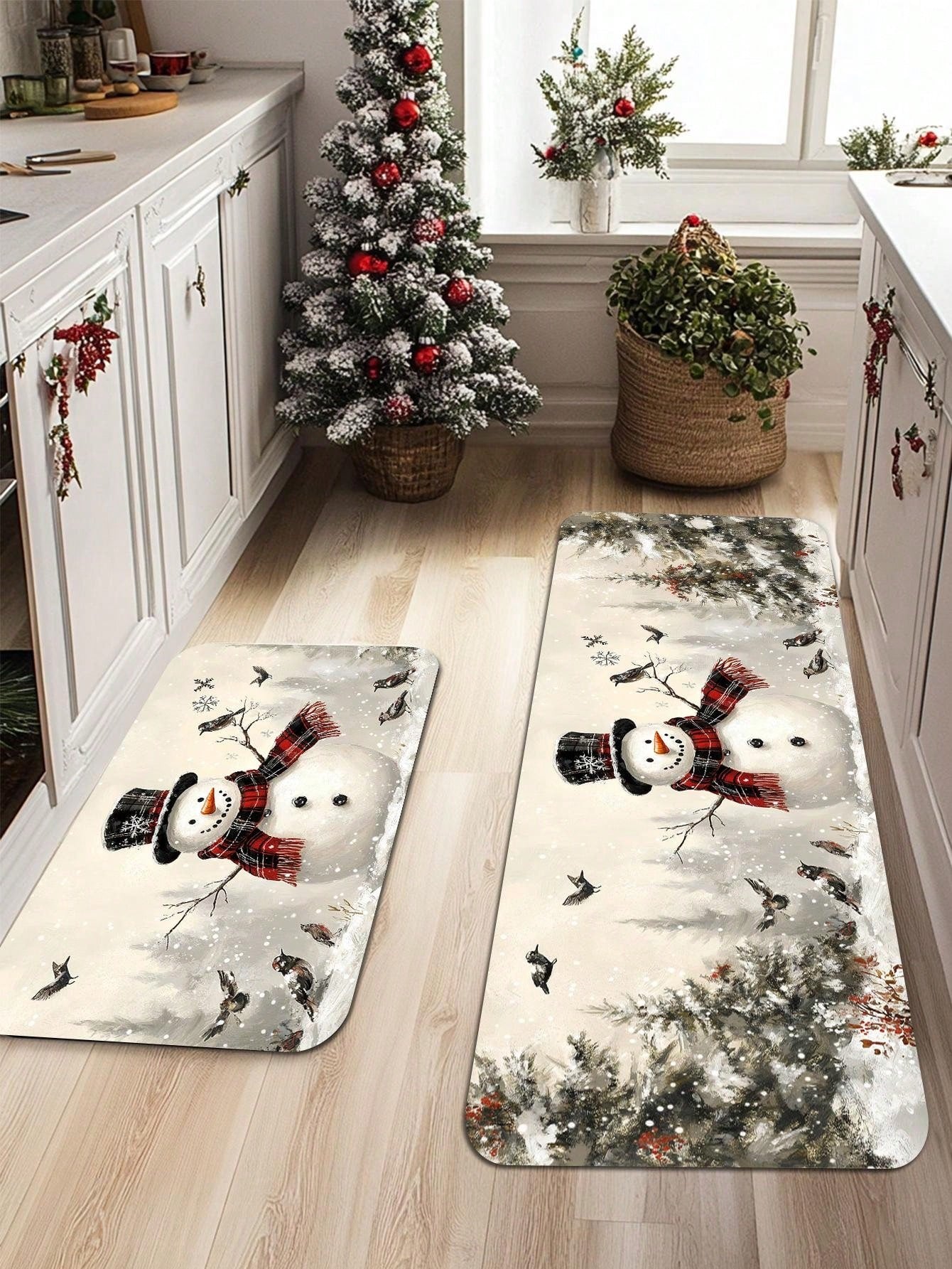 1/2 Pieces Spanish Christmas Kitchen Carpet Set, Feliz Christmas, Comfortable Christmas Element Patterned Door Mat, Machine Washable, Non Slip, Soft Polyester Mat, Used For Home Vacation Decoration, Christmas Decoration Beige